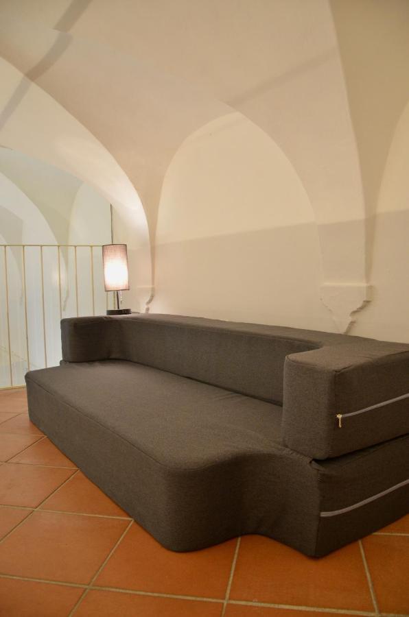 Duomo26 Boutique Apartment 데센자노델가르다 외부 사진